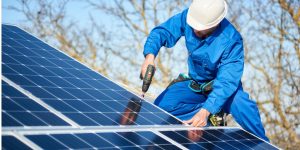 Installation Maintenance Panneaux Solaires Photovoltaïques à La Houssaye-Beranger